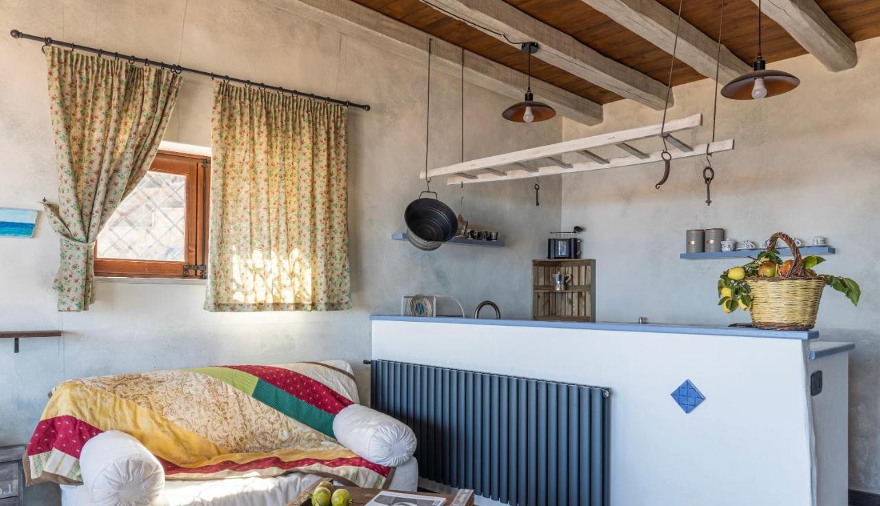 Malandrino Cottage Чефалу Екстериор снимка